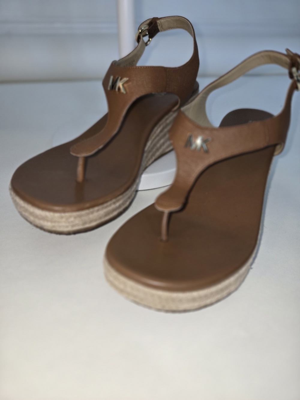 Michael Kors Tan Espadrille Leather Wedge Heel Thong Sandal Women's Size 8.5 - Picture 5 of 13